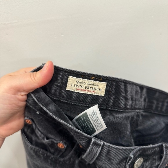 Levi’s Straight Leg Black Washed Jeans Size 24 x 30 Cotton - Picture 9 of 9